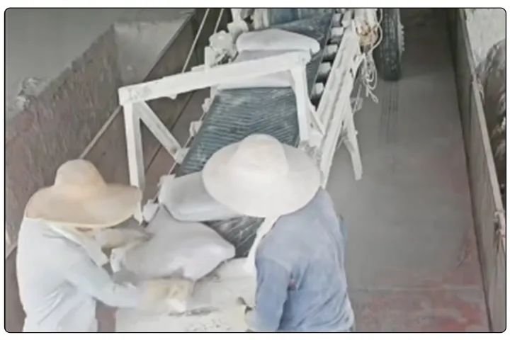 潔匠凈化水泥廠安裝高壓噴霧設(shè)備實(shí)現(xiàn)除臭